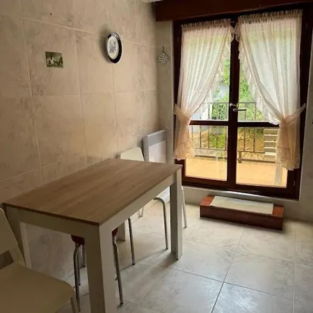 Unquera Apartment *